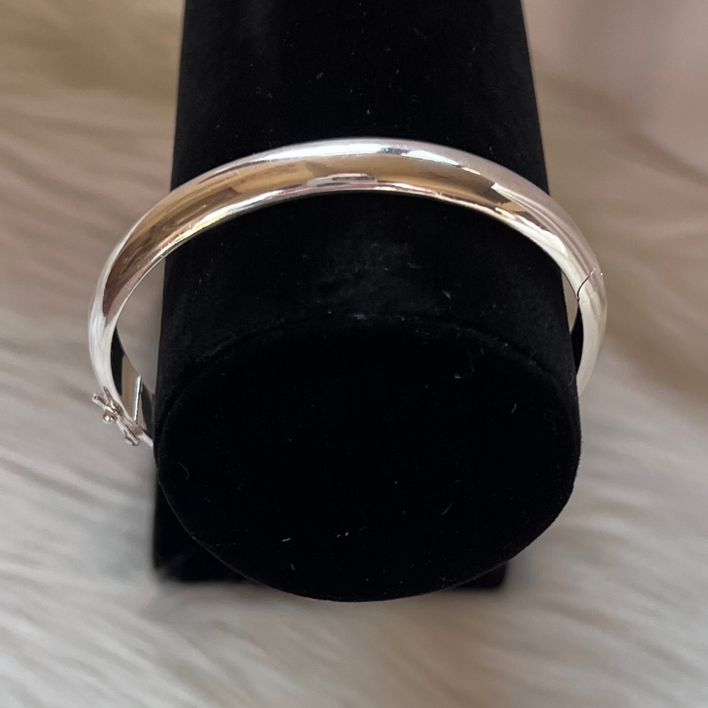 925 Sterling Silver Bangle - Picture 3 of 6